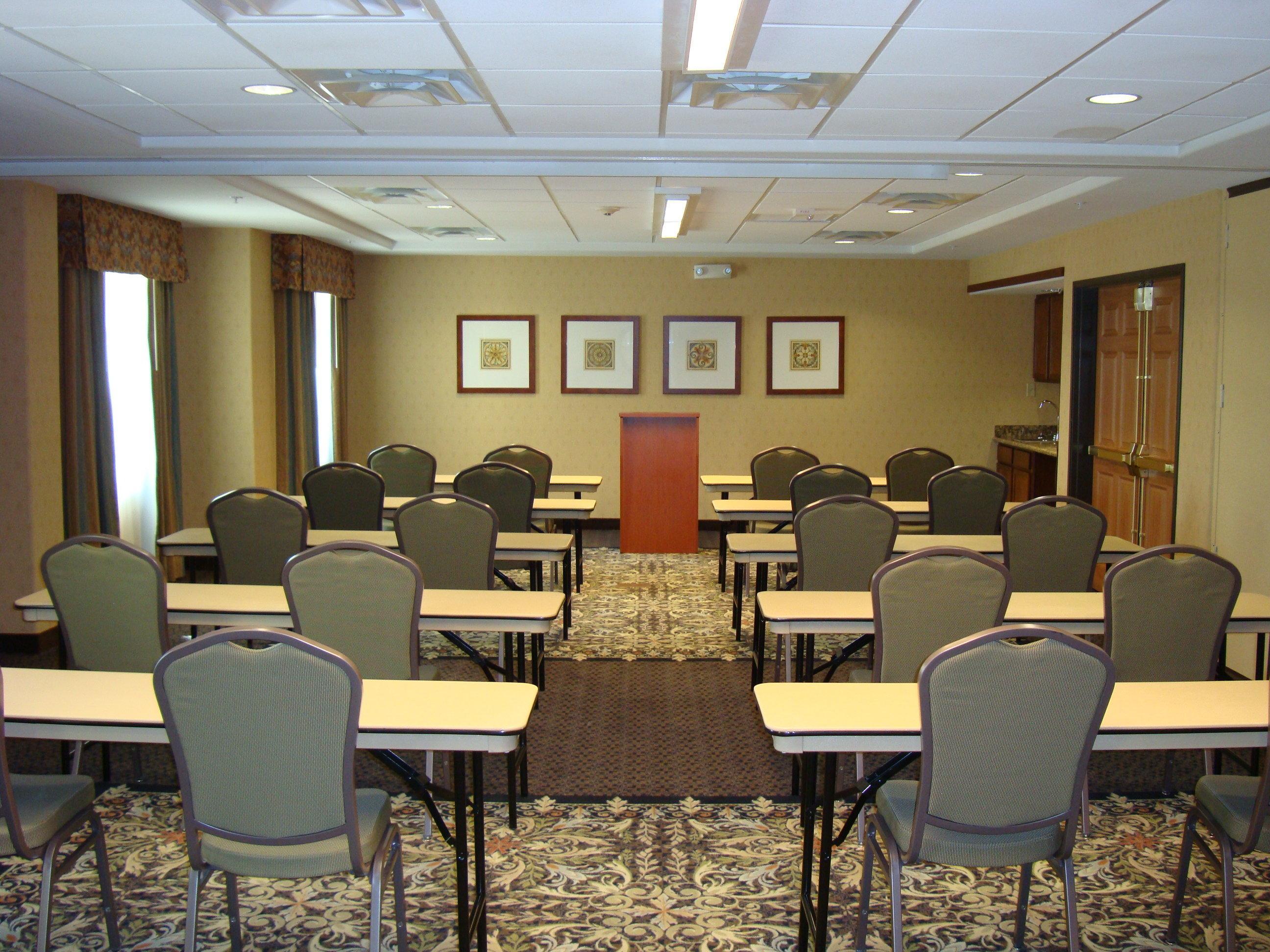 Staybridge Suites Phoenix Glendale Sports Dist By Ihg Facilities photo
